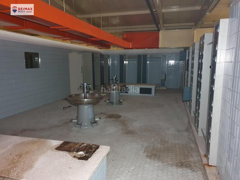 Foto 735f2a84-d20e-47c4-83b5-c78084b0f52c. Nau industrial a Sangüesa