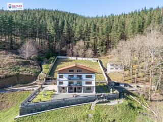 Casa a Legazpi. Casa con ingresos actuales y gran potencial para inversión o vid