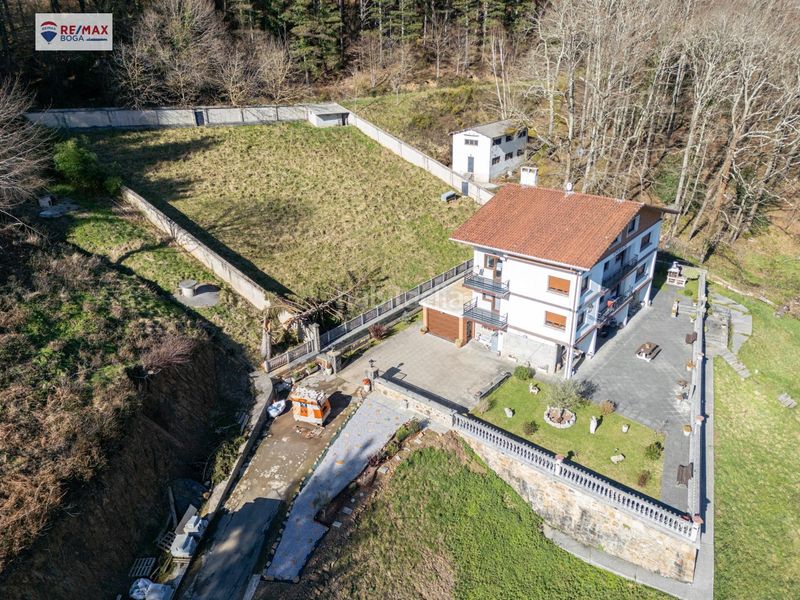 Foto eb36844a-1b79-4b1a-b467-92f3c8033e7b. Casa amb calefacció aparcament a Legazpi