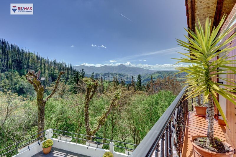 Foto 40dc33ee-4222-4064-9b23-ed440638145b. Casa amb aparcament a Tolosa