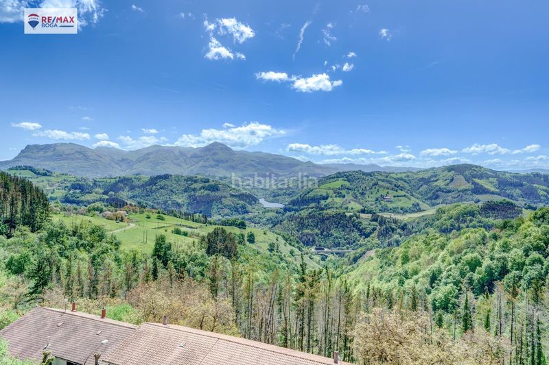 Foto 9117d946-94b7-4f65-aa81-be3675acd419. Casa amb aparcament a Tolosa