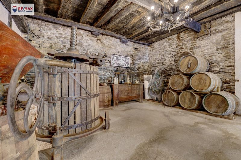 Foto a2e6f227-a184-4e83-a303-3d79628f53b0. Casa amb aparcament a Tolosa