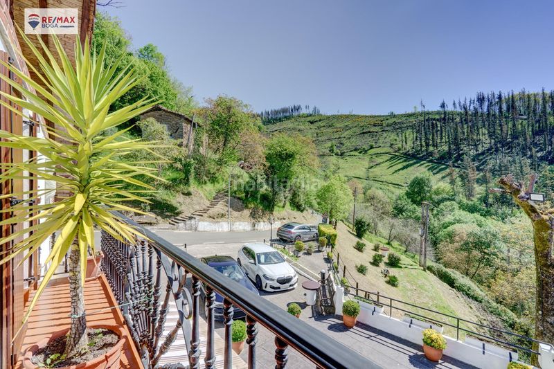 Foto e957e02c-65ee-4b50-bece-cb58dde7be65. Casa amb aparcament a Tolosa