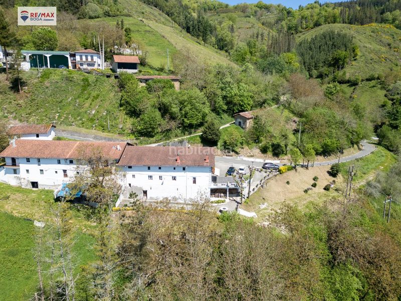 Foto 630c8d57-4858-4841-b0a5-c5ae919e1318. Casa amb calefacció aparcament a Tolosa