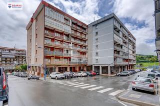 Pis a Beraun - Pontika. Ideal para invertir piso con ascensor y terraza en beraun   erre