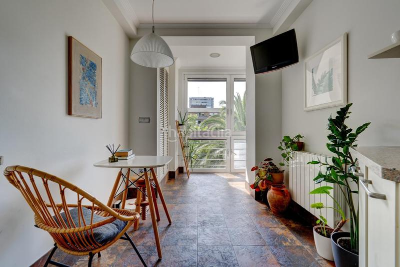 Foto e3b1eab9-6c3e-4fbf-97de-45d7f9ae7bf5. Piso amplia vivienda luminiosa en lorea. zona del barrio del antiguo de san sebastián. en Donostia - San Sebastián