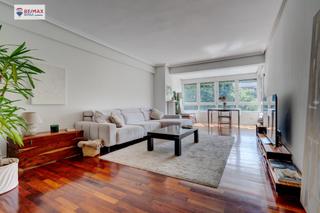 Appartamento  Avenida tolosa. Amplia vivienda luminiosa en lorea. zona del barrio del antiguo