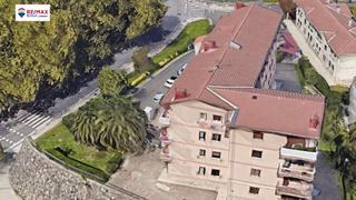 Appartement à Intxaurrondo. Piso exterior en intxaurrondo con plaza de parking para reformar