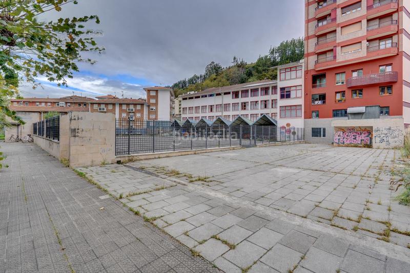 Foto a9ec9d48-cb3e-4d8f-99ef-b0a799458673. Locale commerciale in Ondarroa