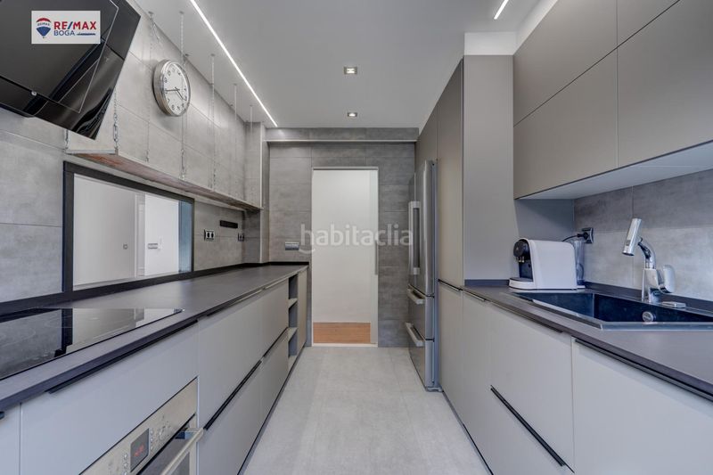 Foto 33906e0c-df23-414e-bbda-6bb39d524697. Pis a Zarautz