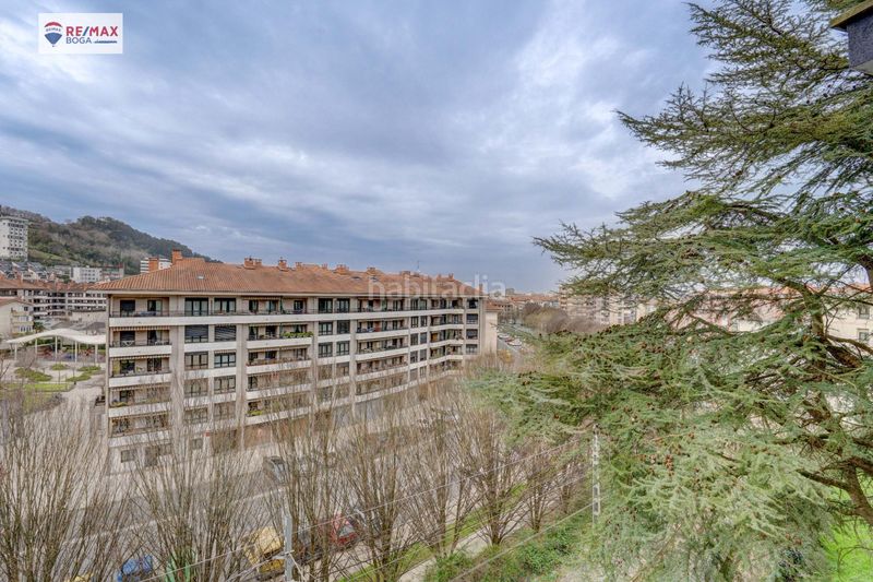 Foto 49b9f5b0-6164-45e1-9514-e9b066743a87. Pis a Zarautz