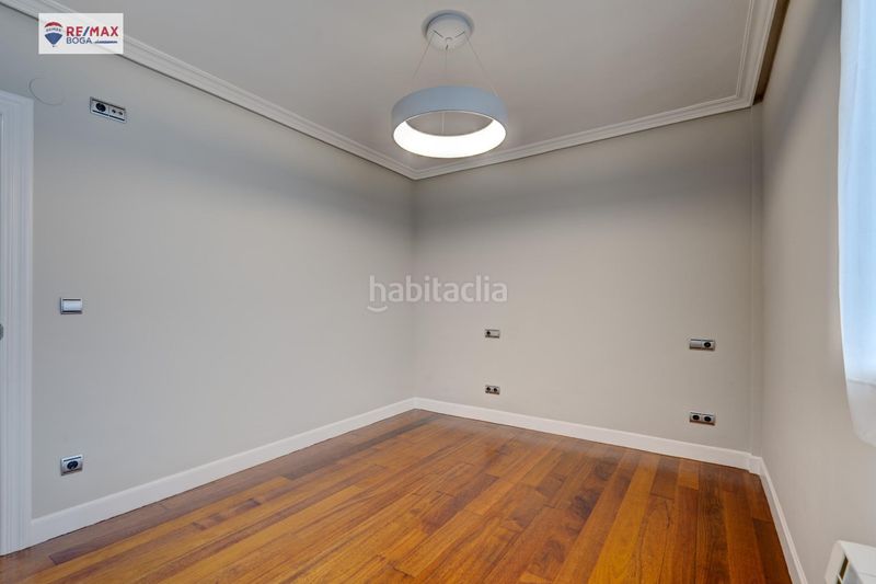 Foto 5069ad18-2696-408c-8ef0-2ac5f377d449. Pis a Zarautz