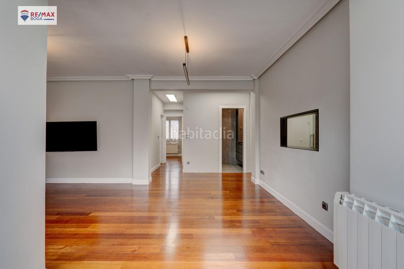 Foto 6414d0c0-e907-4b37-b291-344231e6c043. Pis a Zarautz