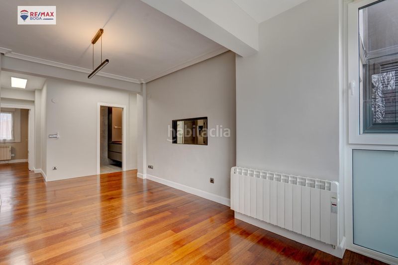 Foto 77857099-73b5-46c3-924c-8f09c371b75b. Pis a Zarautz