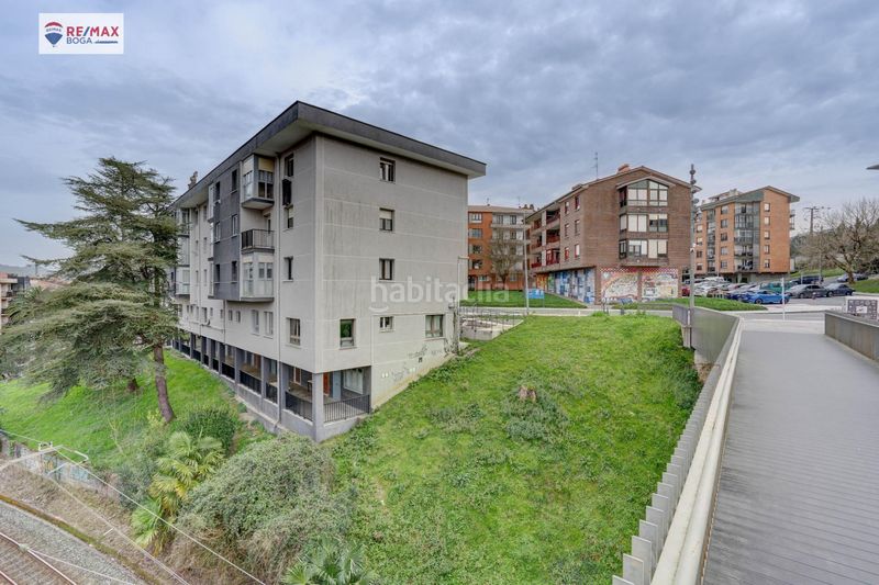 Foto 925d83d7-1030-40f9-9ff5-7ca24a3810aa. Pis a Zarautz