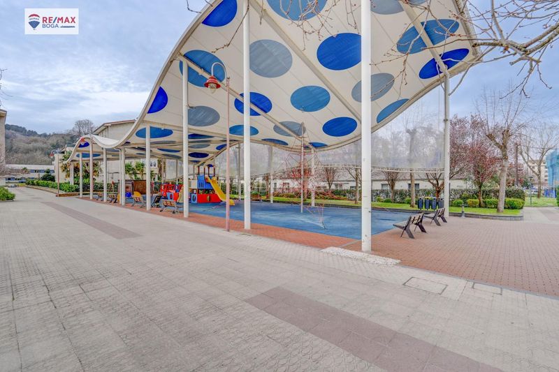 Foto 95a3aad7-7100-4d55-895b-6ade20c629cd. Pis a Zarautz