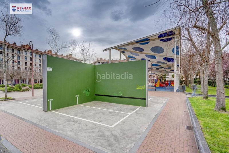 Foto ba0dd19f-6ae9-47d3-bc82-dae7eacb139a. Pis a Zarautz