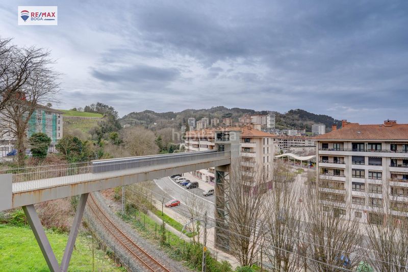 Foto d056dbf7-23c2-48cd-ae7f-3382bd567c3f. Pis a Zarautz