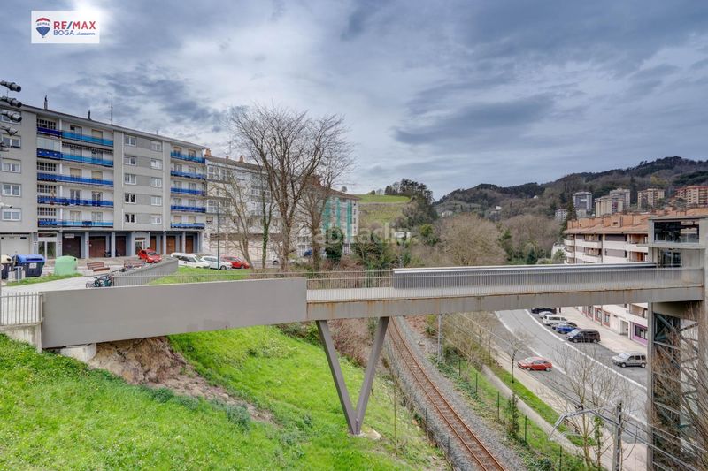 Foto d895eec6-10d4-4253-9333-209bc145377b. Pis a Zarautz