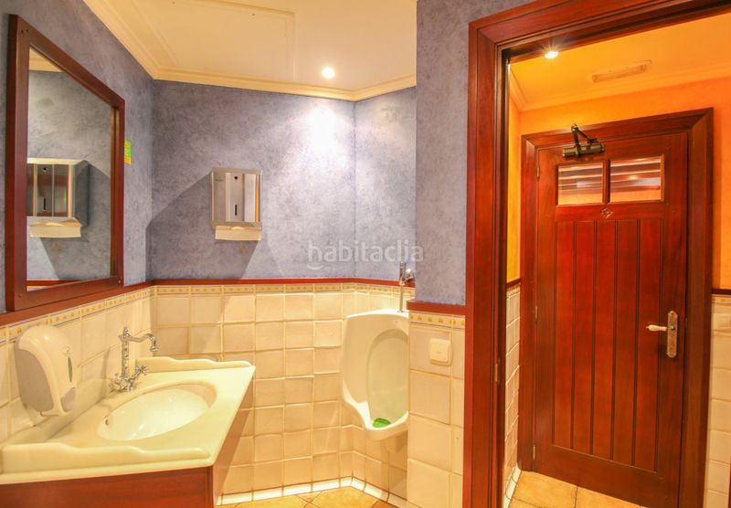 Foto bcdf5b9b-1f4b-48a3-8841-aecf2d2d25ea. Local comercial a Aretxabaleta