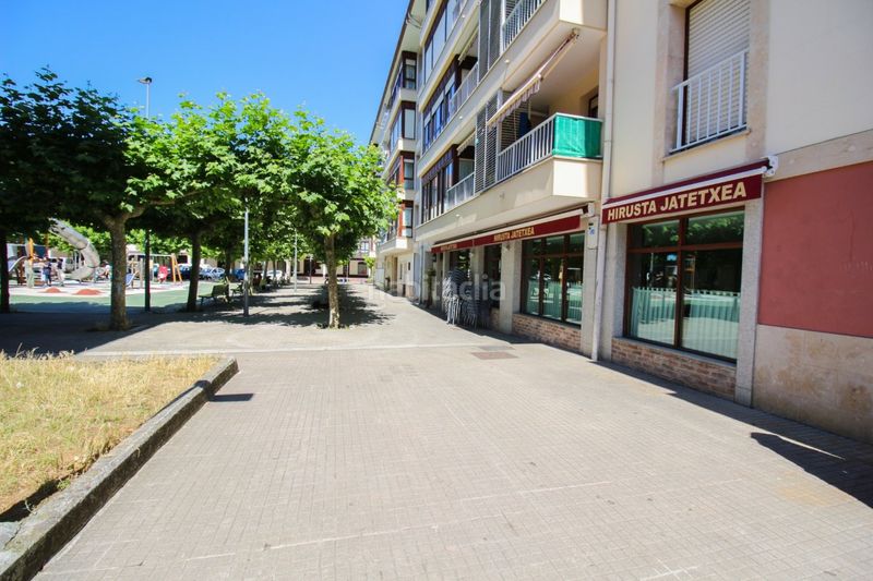 Foto fb4f6b8d-54c6-4016-9fbc-661318852da2. Local comercial a Aretxabaleta
