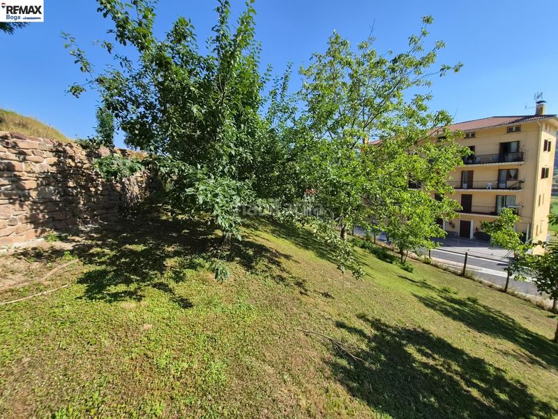 Foto 9ca8992c-528b-4863-a1bd-ebb7116d4fe3. Casa amb calefacció aparcament a Berastegi