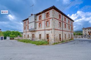 Haus en San Milln / Donemiliaga. Urge vender casa a reformar con infinidad de posibilidades en na