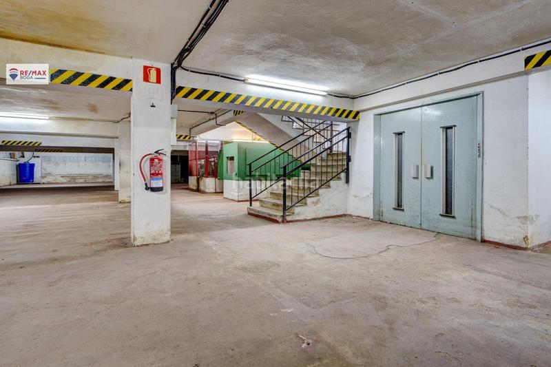 Foto cefa374b-f460-43eb-82b4-c2215385fb08. Bâtiment à usage industriel dans Aia