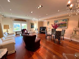 Rent Flat  España, de. Se alquila exclusivo piso con vistas espectaculares en el centro