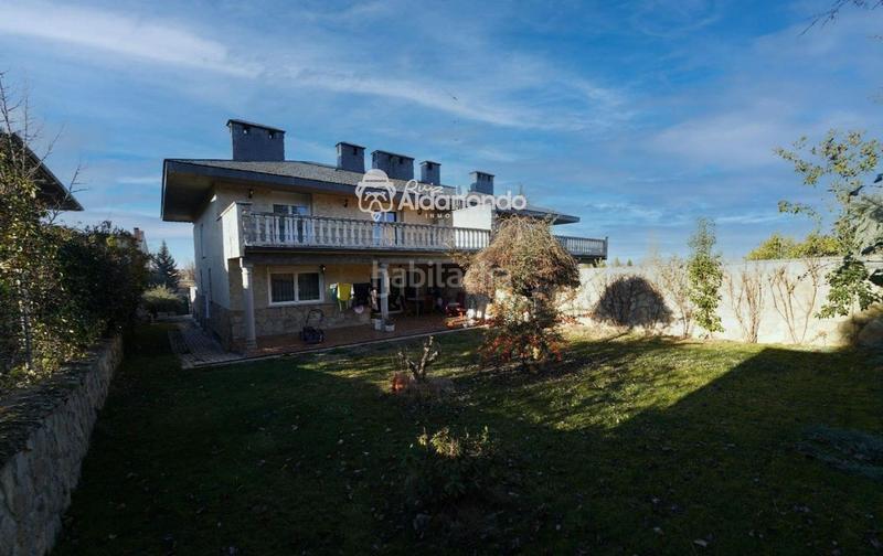 Foto c46485a6-be7e-471f-805c-493559964c51. Chalet in Santa Marta de Tormes