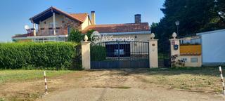 Casa  Francos. Carretera francos