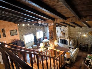 Casa  Larga. Descubre tu refugio ideal en el corazón del pueblo!