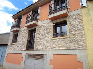 Casa  Pajares. Vive y emprende casa reformada en la sierra de francia