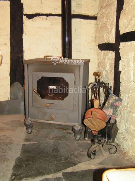 Foto a4924f1f-423d-4a8d-9c2b-3246f6b716f7. Casa amb calefacció a Peñacaballera