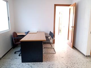 Rent Office space in Eixample
