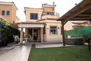 Chalet in El Raso. Chalet independiente en venta en el raso, guardamar del segura