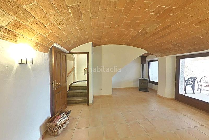 Foto 7b8c3e96-58f5-4c8b-b179-26ab66936511. Masía en carrer samaria 8 en Pals