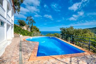 Xalet  Carrer joaquim espalter. ¡¡fantástica villa con vistas al mar y licencia turística en beg