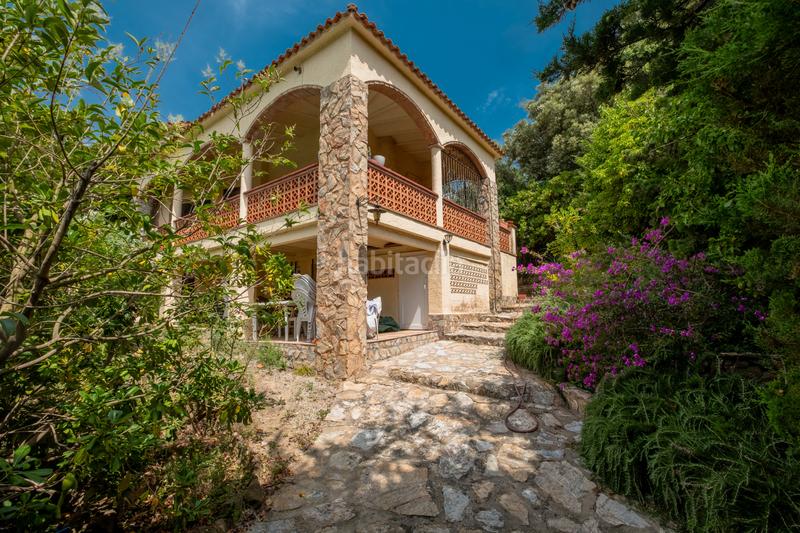 Foto 83ab2370-ec16-4218-bcc5-db7725f2f195. Chalet bonita casa en urbanización mas tomasí, en Pals