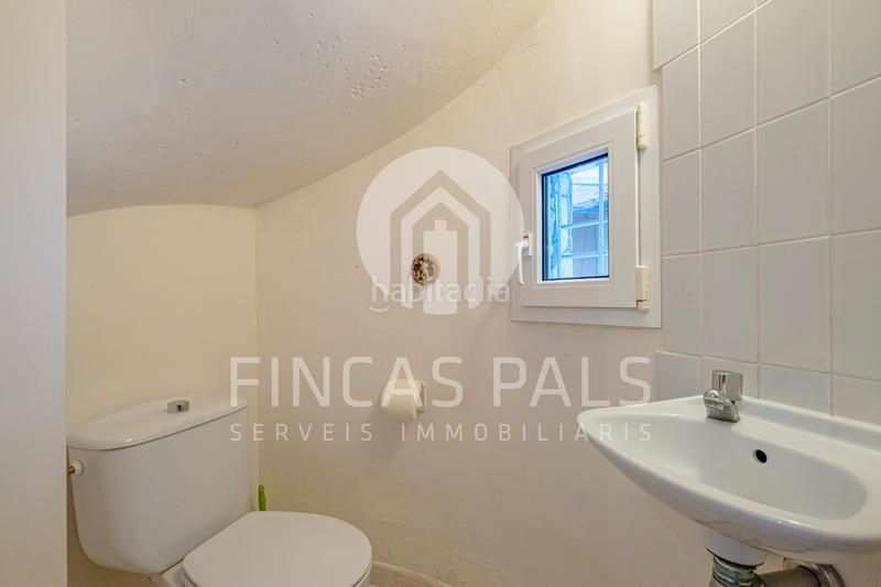 Foto 514d4c67-1259-413b-b20e-1793cadc273d. Xalet amb xemeneia aparcament piscina a Pals