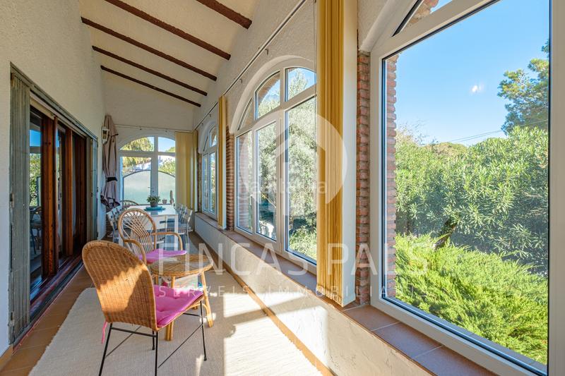 Foto 5271dd09-7578-44a7-af38-e5301cf93faa. Xalet amb xemeneia aparcament piscina a Pals