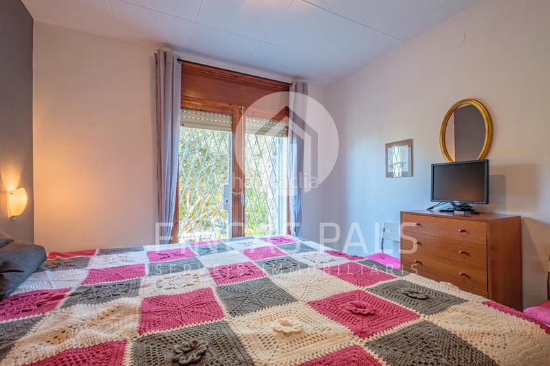 Foto f7f80523-7fa1-40cb-9ae7-fbe844677424. Xalet amb xemeneia aparcament piscina a Pals