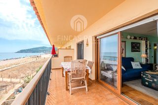 Apartment in Carrer del ponent 26. Fantástico apartamento recién reformado en la playa de pals