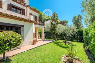 Casa aparellada  Carrer del golf 186. Bonita casa en la playa de pals