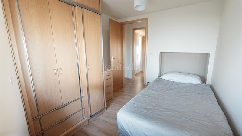 Foto 57202799-05a0-4bb8-a899-9c6e8bcd65cc. Piso  en venta en calle simeón giménez reyna en Málaga