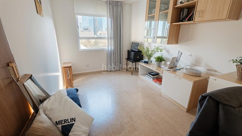 Foto afa34d74-6867-4255-b881-3c11ba7bc46c. Piso  en venta en calle simeón giménez reyna en Málaga