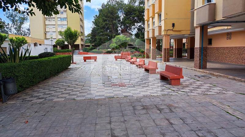Foto d13c58a1-cb02-4831-a4b9-dbeee7c0ec18. Piso  en venta en calle simeón giménez reyna en Málaga