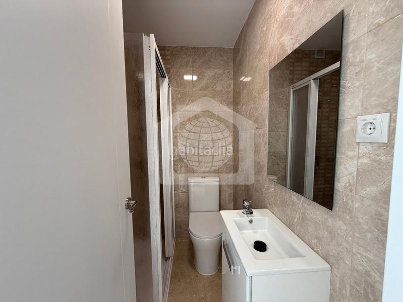Foto b99ade79-028d-411e-8a06-4f989e3cee7a. Estudio  en venta en calle las naciones en Benalmádena