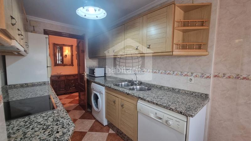 Foto 3b1cdb14-4f75-4b4a-99c7-345a5335f2d4. Piso  en venta en calle simeón giménez reyna en Málaga