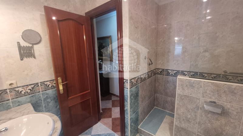 Foto 73a9488f-88d1-4448-9926-8149098470a3. Piso  en venta en calle simeón giménez reyna en Málaga